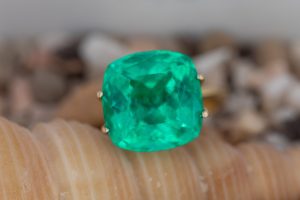 Emerald – Green – 10.85ct – Russia