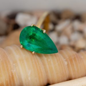 Emerald – Vivid Green – 3.89ct – Zambia